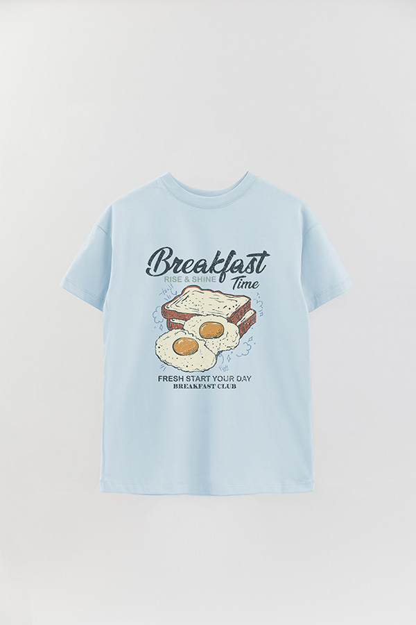 REMERA OVER ESTAMPADA BREAKFAST