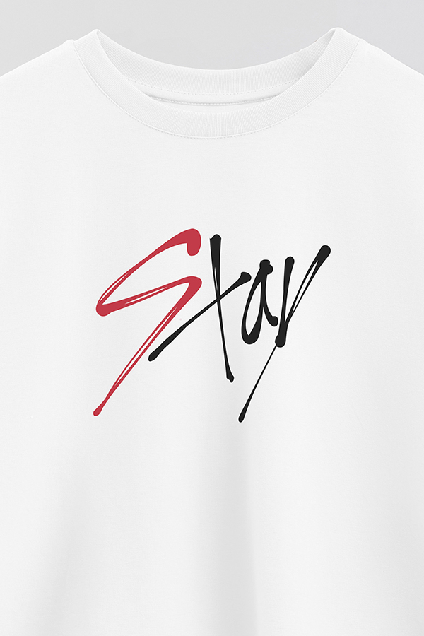 REMERA CROP ESTAMPADA SKZ STAY