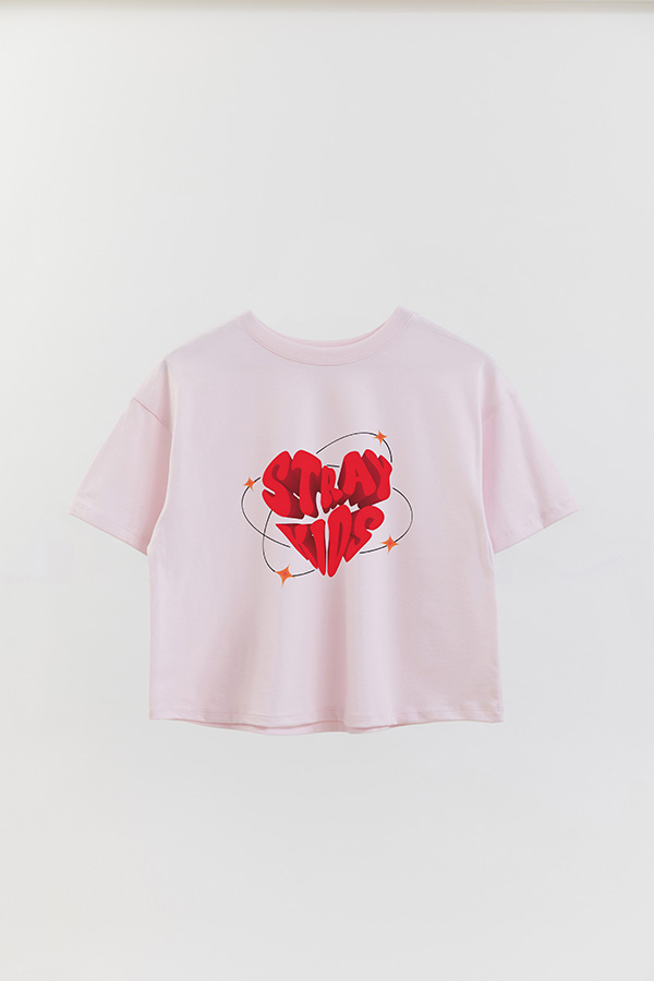 REMERA CROP ESTAMPADA SKZ 3