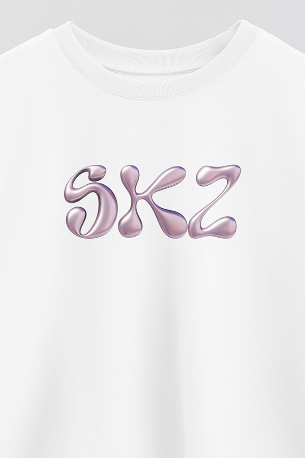 REMERA CROP ESTAMPADA SKZ 8