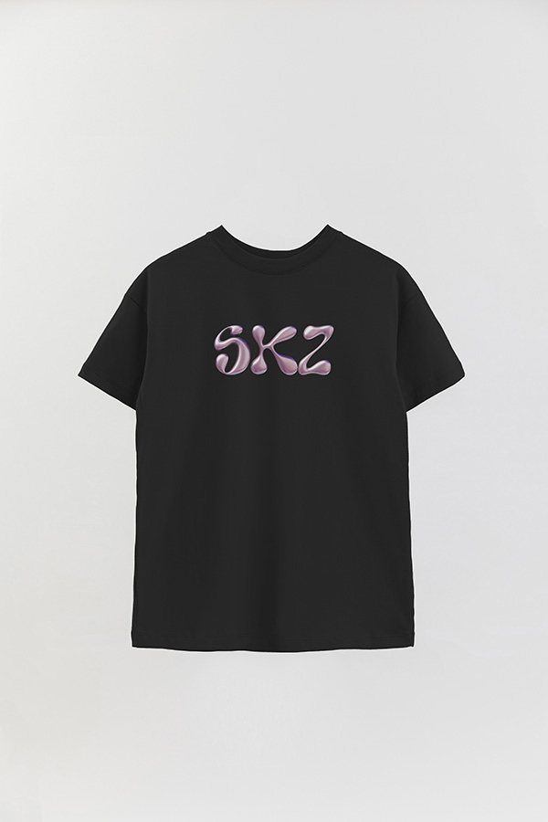 REMERA OVER ESTAMPADA SKZ 8