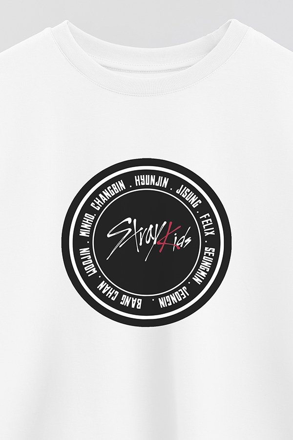 REMERA CROP ESTAMPADA SKZ 9