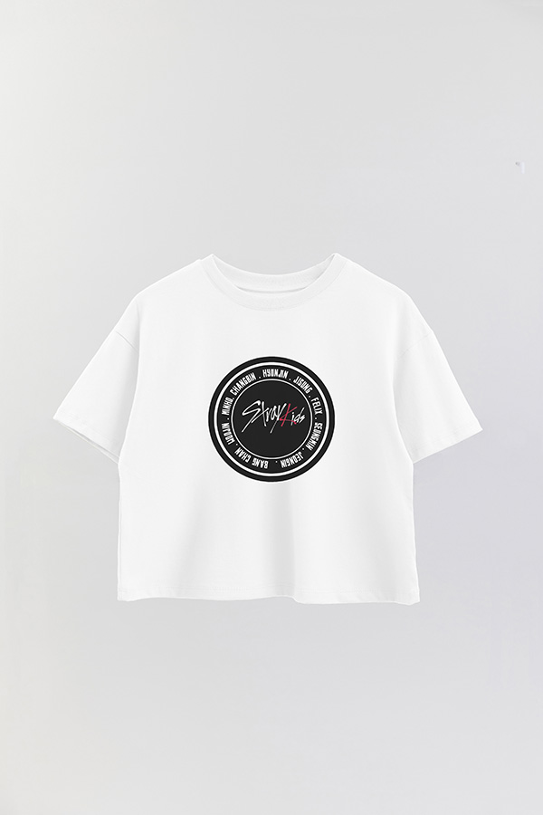 REMERA CROP ESTAMPADA SKZ 9