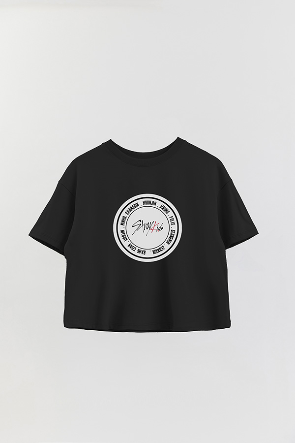 REMERA CROP ESTAMPADA SKZ 9