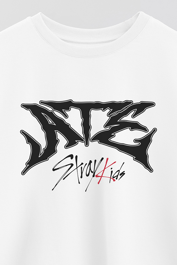 REMERA CROP ESTAMPADA SKZ 15
