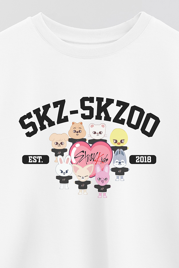 REMERA CROP ESTAMPADA SKZOO