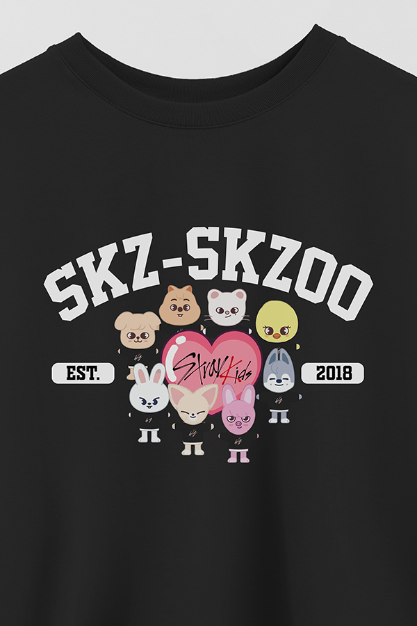 REMERA CROP ESTAMPADA SKZOO