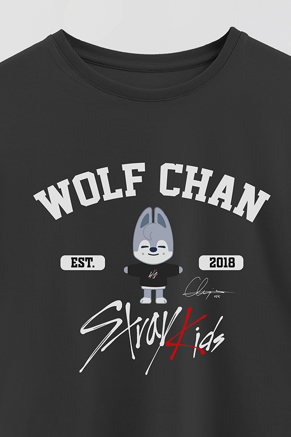 REMERA KID OVERSIZE SKZOO WOLF CHAN