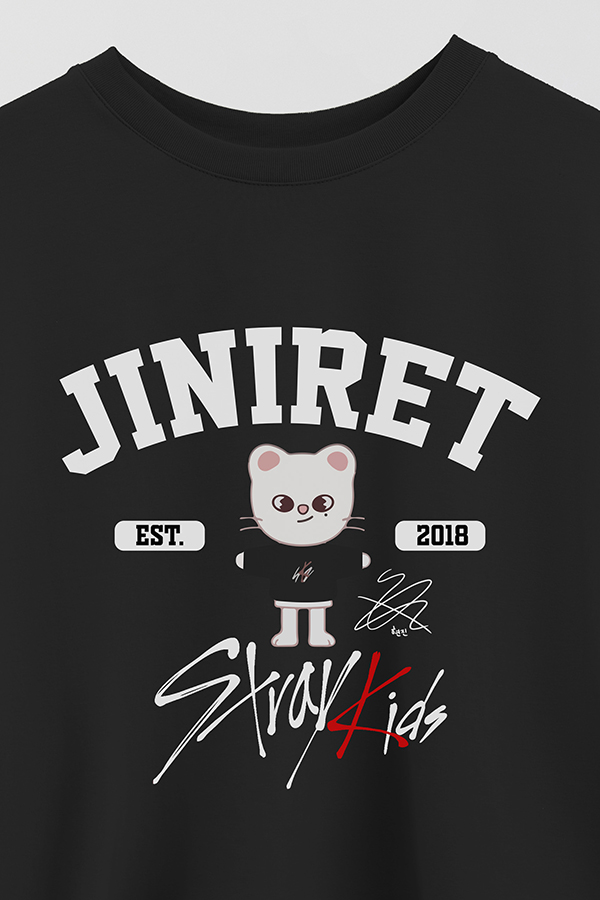 REMERA CROP ESTAMPADA SKZOO JINIRET