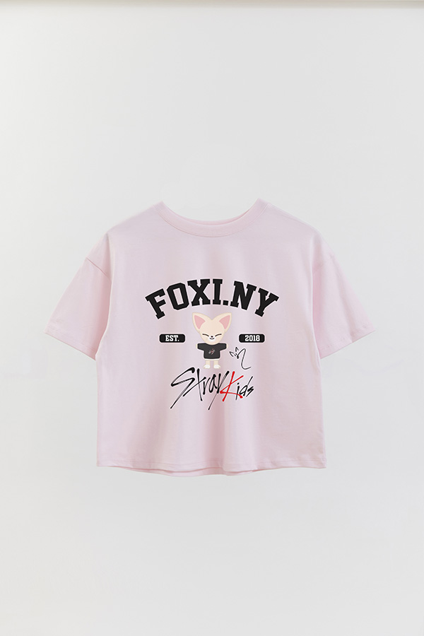 REMERA CROP ESTAMPADA SKZOO FOXI.NY