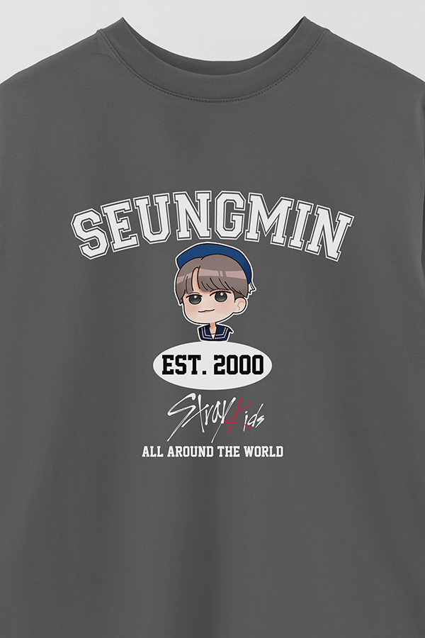 REMERA OVER ESTAMPADA SKZ VST SEUNGMIN