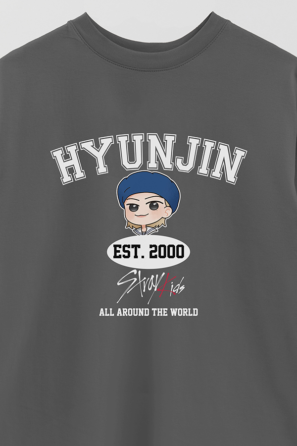REMERA OVER ESTAMPADA SKZ VST HYUNJIN