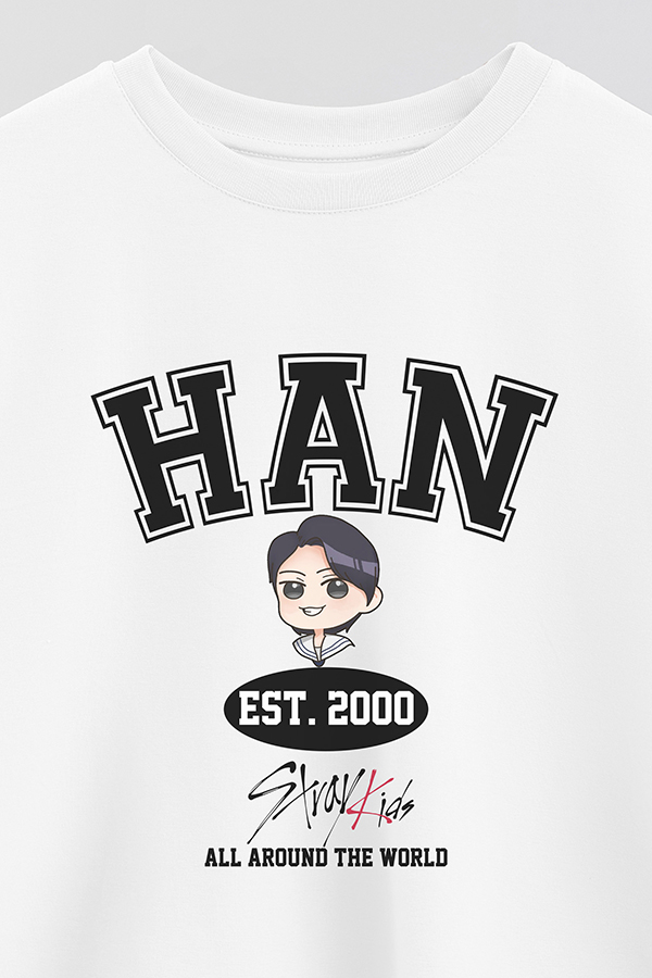 REMERA CROP ESTAMPADA SKZ VST HAN