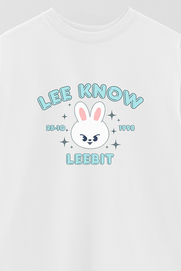 REMERA OVER ESTAMPADA SKZOO6 LEE KNOW