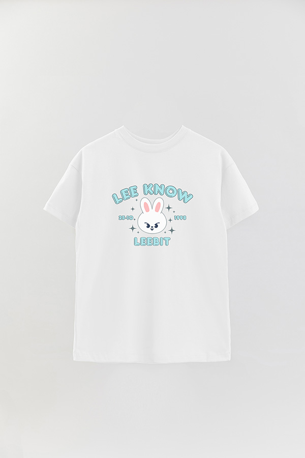 REMERA OVER ESTAMPADA SKZOO6 LEE KNOW