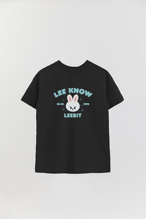 REMERA OVER ESTAMPADA SKZOO6 LEE KNOW
