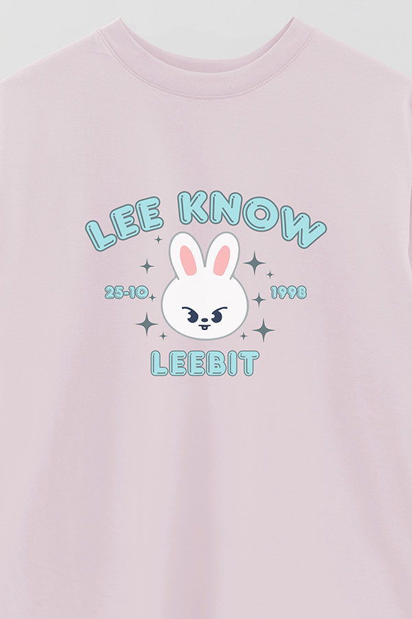 REMERA OVER ESTAMPADA SKZOO6 LEE KNOW