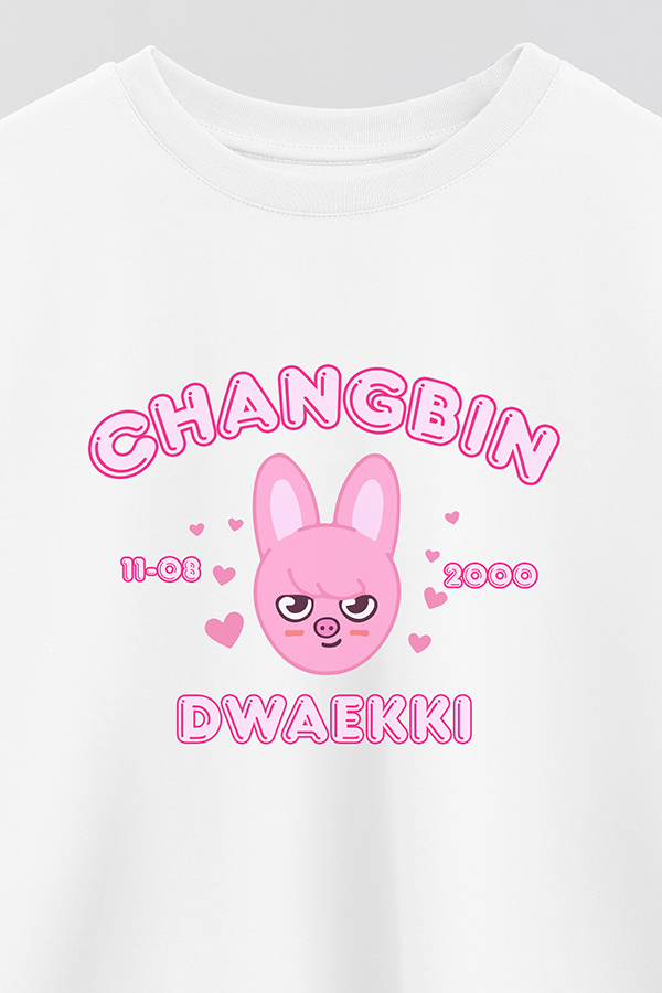 REMERA CROP ESTAMPADA SKZOO6 CHANGBIN