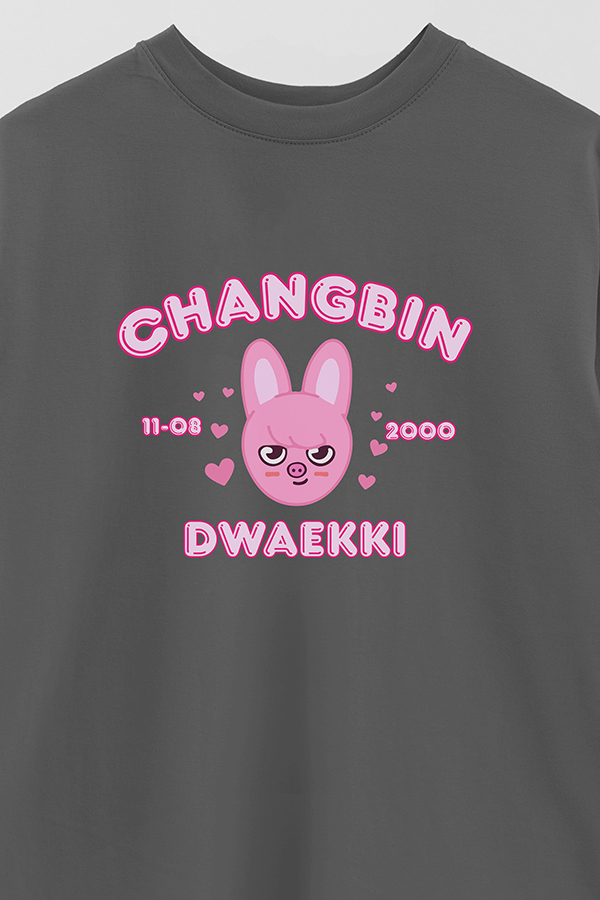 REMERA OVER ESTAMPADA SKZOO6 CHANGBIN