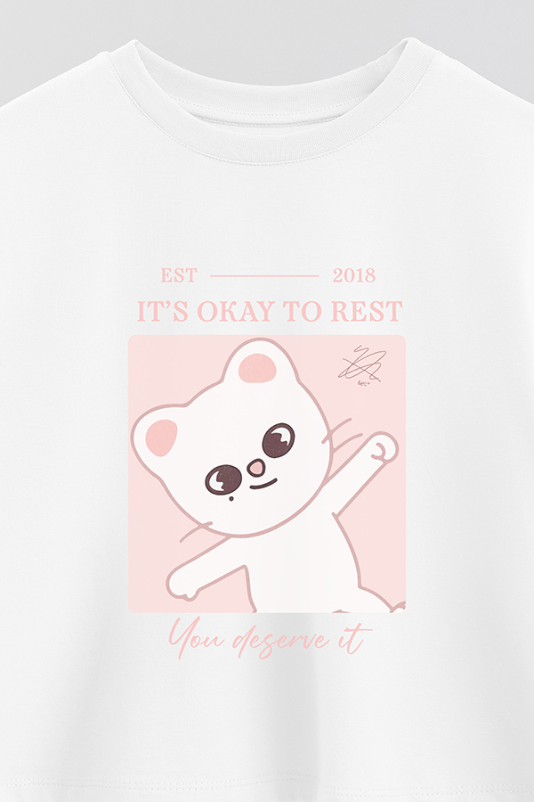 REMERA CROP ESTAMPADA SKZOO4 HYUNJIN