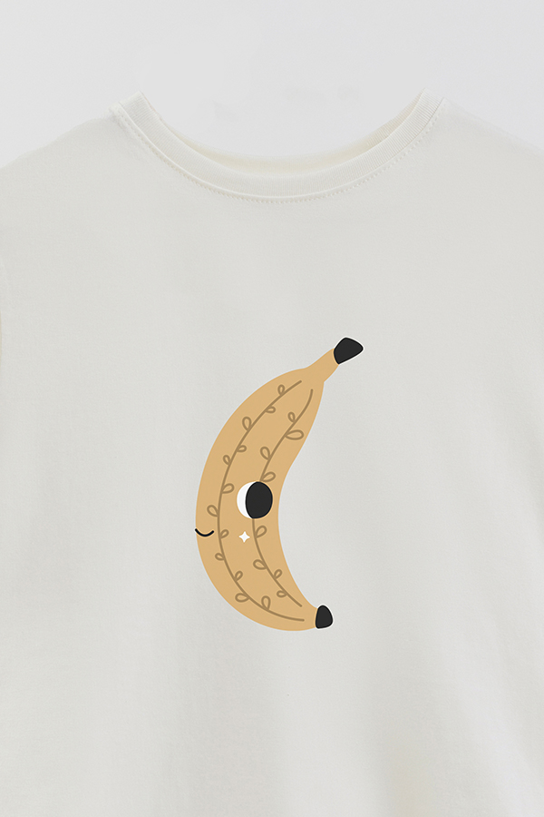REMERA BASIC GIRL CUTE FRUITS BANANA