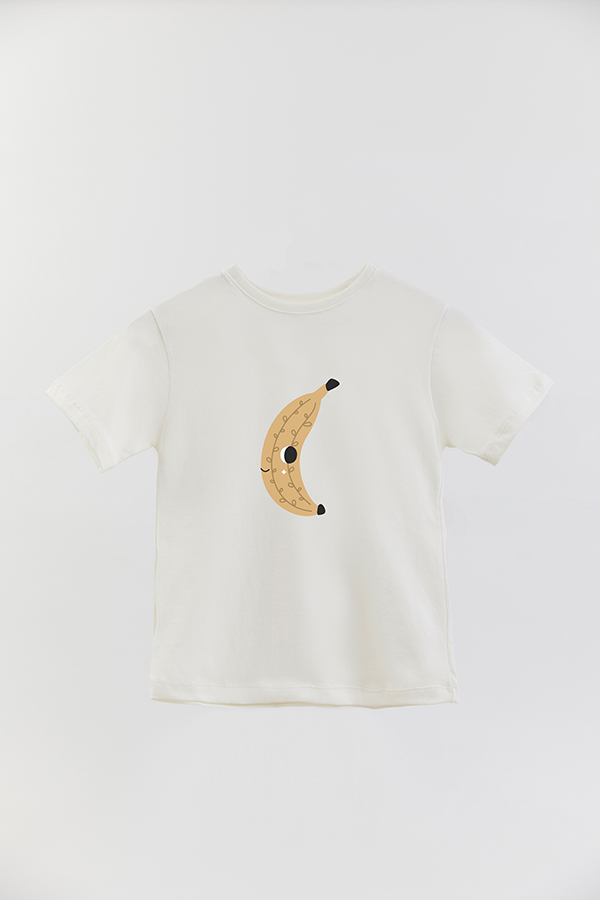 REMERA BASIC GIRL CUTE FRUITS BANANA