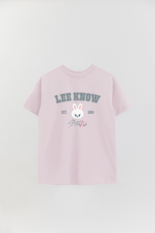 REMERA OVER ESTAMPADA SKZOO3 LEE KNOW
