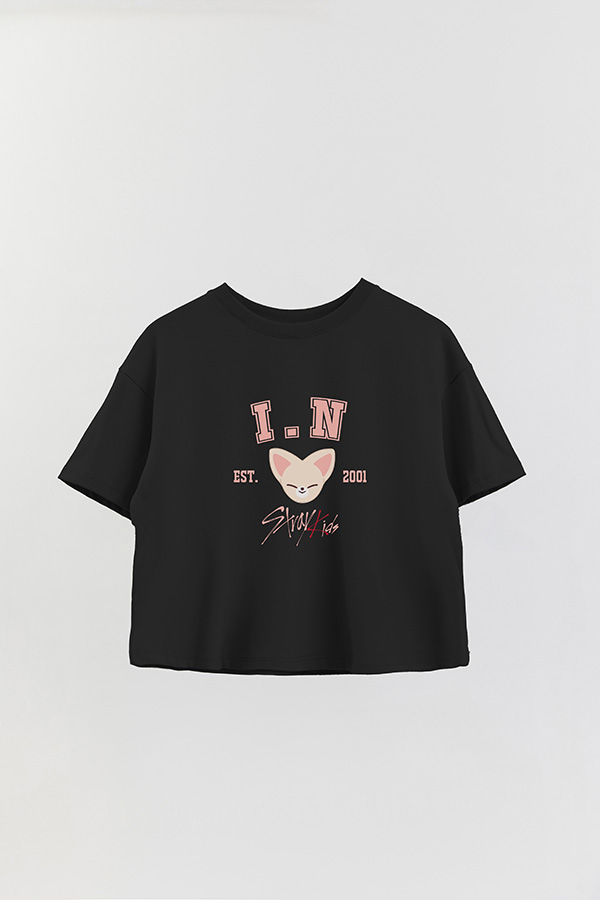REMERA CROP ESTAMPADA SKZOO3 I.N
