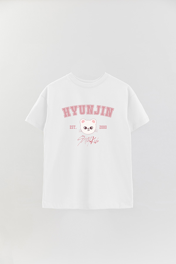 REMERA OVER ESTAMPADA SKZOO3 HYUNJIN