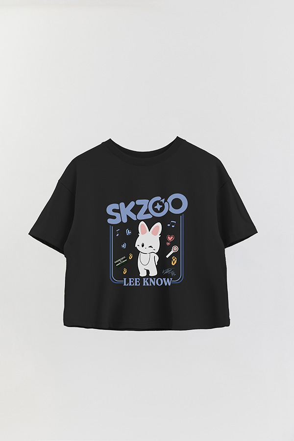 REMERA CROP ESTAMPADA SKZOO2 LEE KNOW
