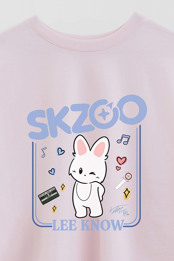 REMERA CROP ESTAMPADA SKZOO2 LEE KNOW