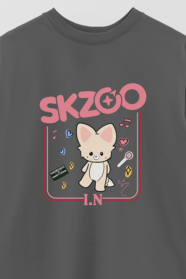 REMERA OVER ESTAMPADA SKZOO2 I.N