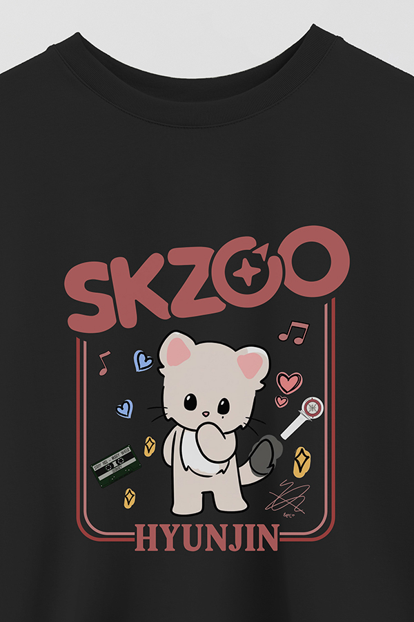 REMERA CROP ESTAMPADA SKZOO2 HYUNJIN