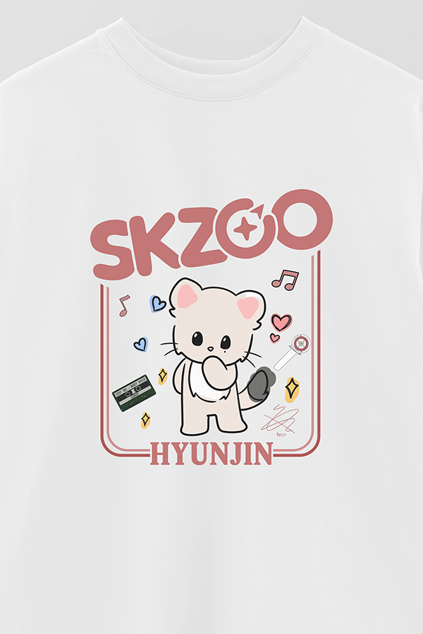REMERA OVER ESTAMPADA SKZOO2 HYUNJIN