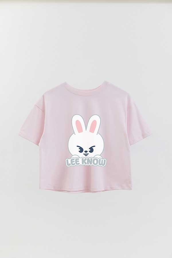 REMERA CROP ESTAMPADA SKZOO1 LEE KNOW