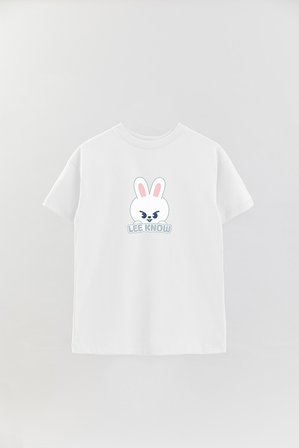 REMERA OVER ESTAMPADA SKZOO1 LEE KNOW
