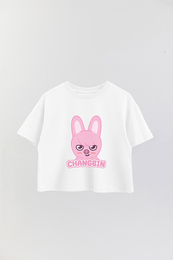 REMERA CROP ESTAMPADA SKZOO1 CHANGBIN