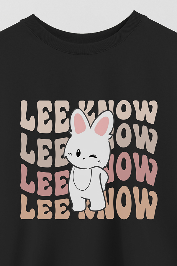 REMERA CROP ESTAMPADA SKZ RT LEE KNOW