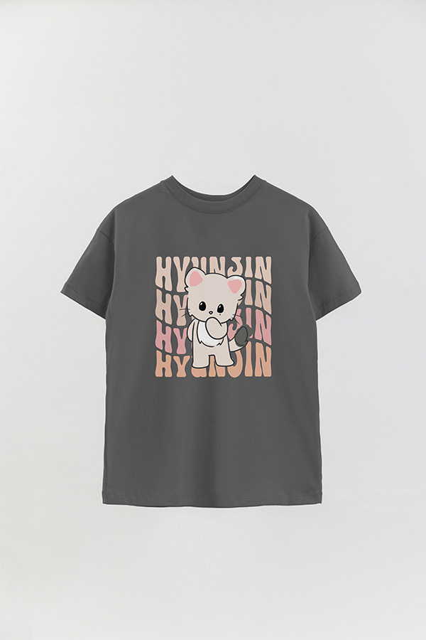 REMERA OVER ESTAMPADA SKZ RT HYUNJIN