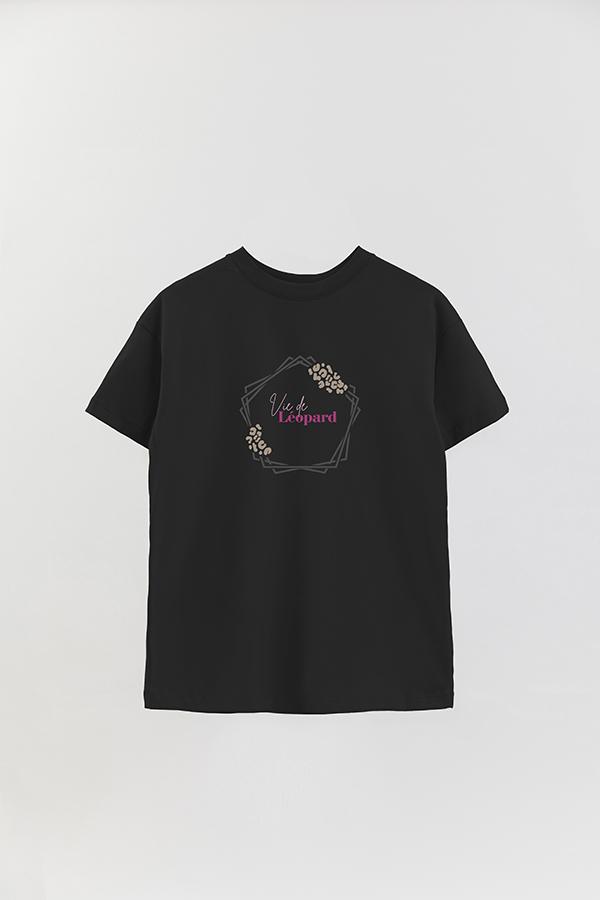 REMERA OVER ESTAMPADA TGR VIE DE LEOPARD