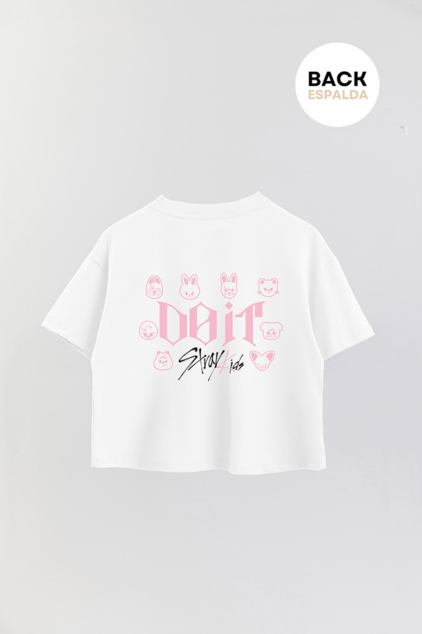 REMERA CROP ESTAMPADA STRAY KIDS FB DO IT 2