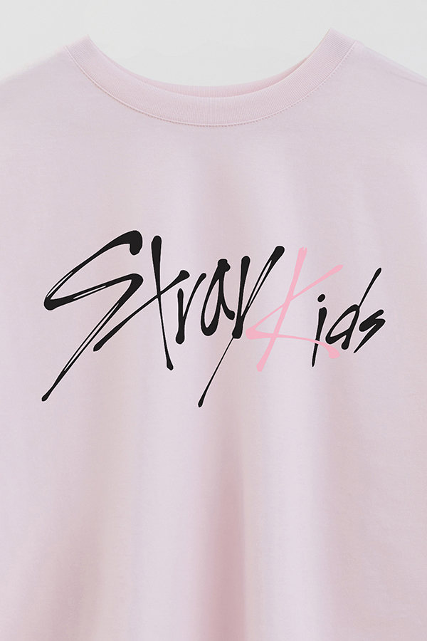 REMERA CROP ESTAMPADA STRAY KIDS FB DO IT 1