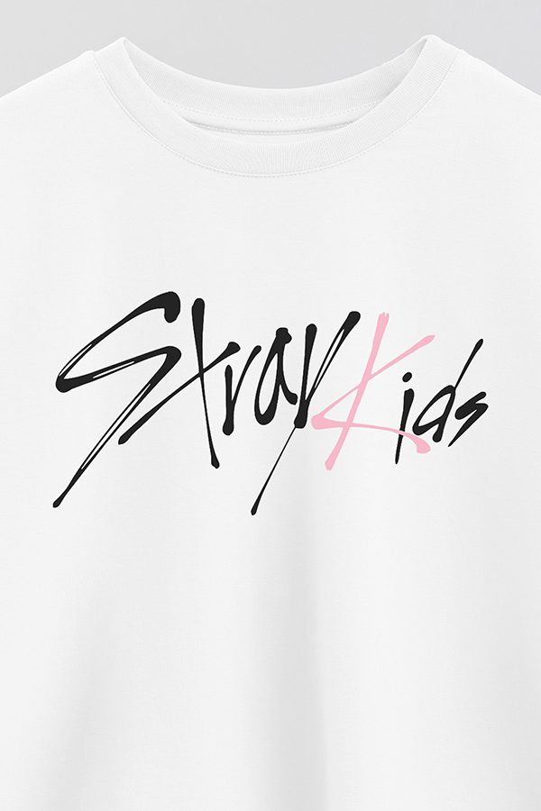 REMERA CROP ESTAMPADA STRAY KIDS FB DO IT 1