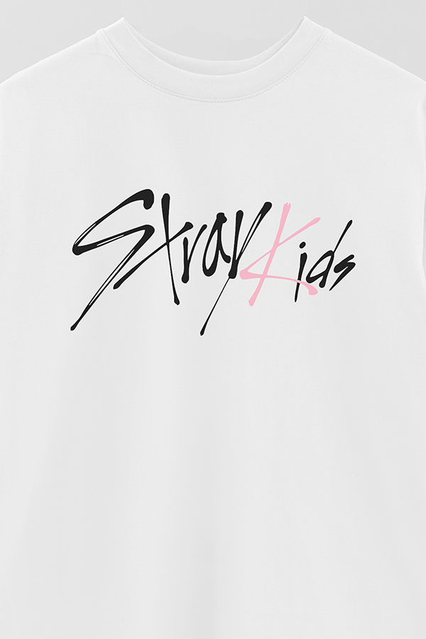 REMERA OVER ESTAMPADA STRAY KIDS FB DO IT 1