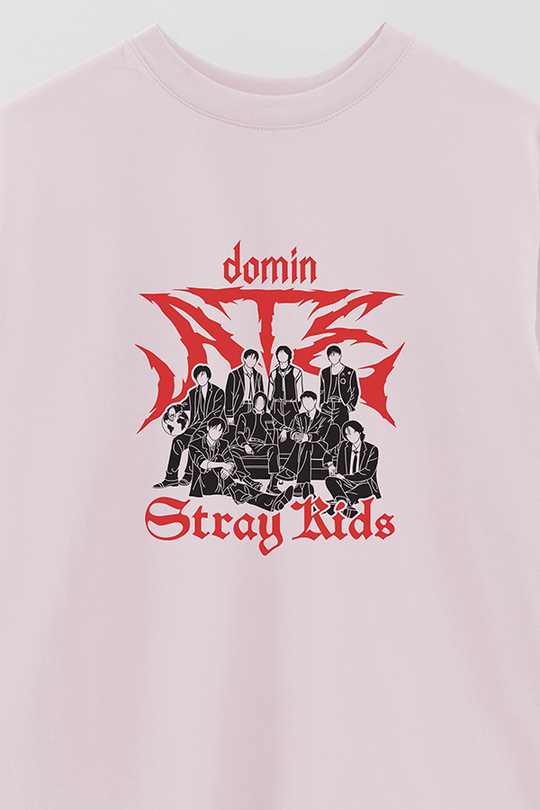 REMERA OVER ESTAMPADA STRAY KIDS DR4