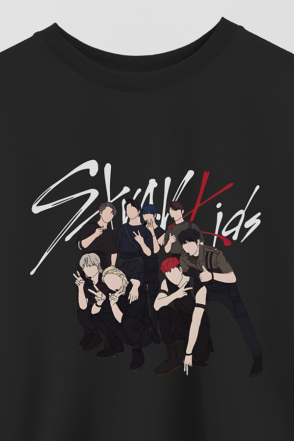 REMERA CROP ESTAMPADA STRAY KIDS DR3