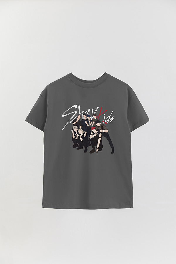REMERA OVER ESTAMPADA STRAY KIDS DR3