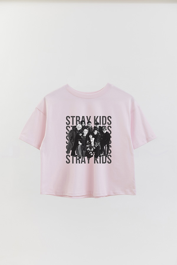 REMERA CROP ESTAMPADA STRAY KIDS BND1