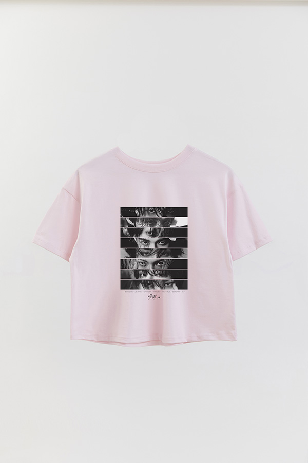 REMERA CROP ESTAMPADA STRAY EYES