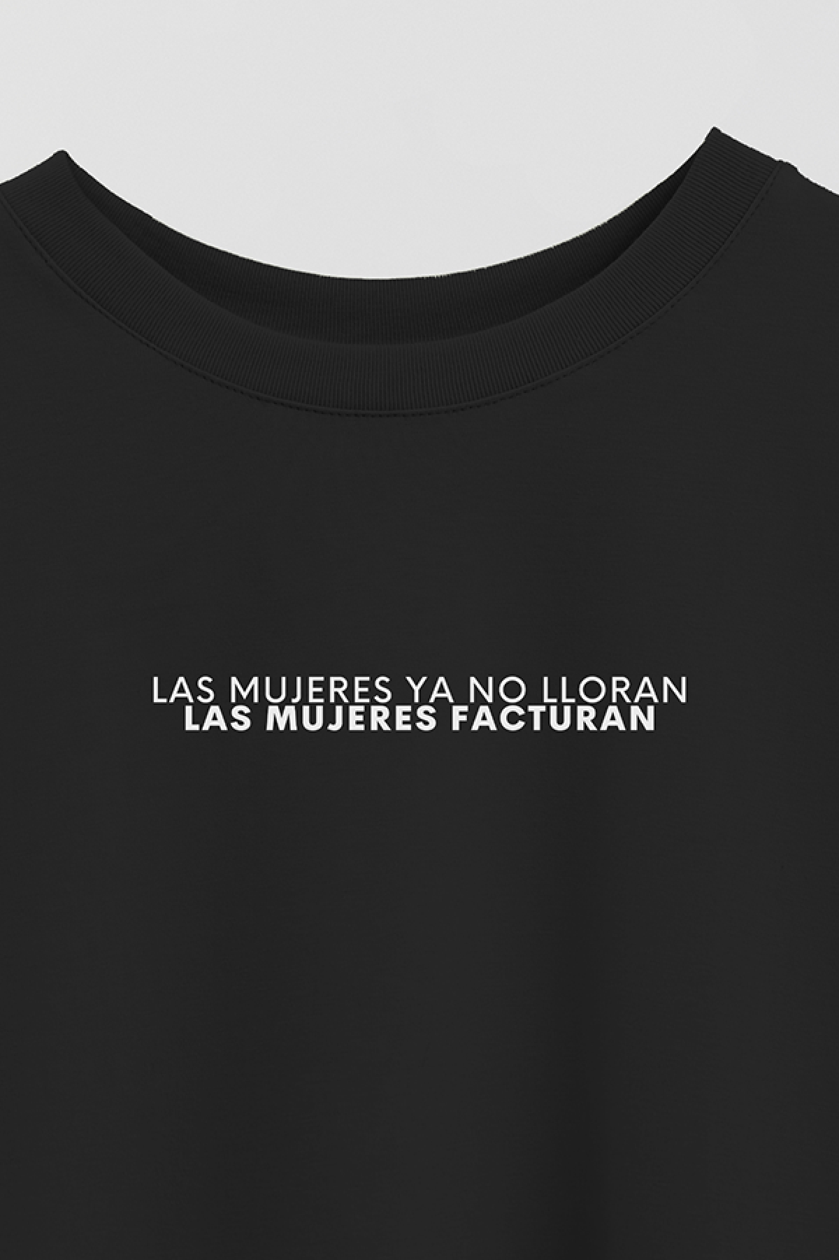 REMERA CROP ESTAMPADA WCV LAS MUJERES